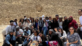 Vijana wa Udhamini wa Nasser kwa ziara ya kihistoria katika Piramidi za Giza