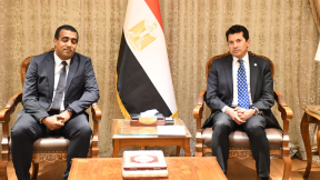 وزير الشباب والرياضة يشهد توقيع بروتوكول تعاون مع مؤسسة صناع الحياة