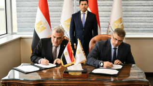 صبحى يشهد توقيع بروتوكول تعاون بين وزارة الشباب والرياضة وجهاز حماية وتنمية البحيرات والثروة السمكية