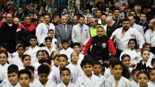 وزير الشباب والرياضة يتفقد منافسات البطولة الإفريقية المفتوحة للكاراتيه التقليدي باستاد القاهرة الدولي