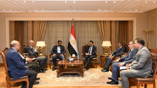 وزير الشباب والرياضة يبحث آليات تنظيم دوري نزلاء مراكز الإصلاح والتأهيل لكرة القدم - 2025"