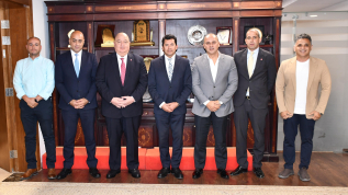 د. أشرف صبحى  يناقش استعدادات تنفيذ مشروع "30 يوم تحدي" مع بنك saib وشركة برزنتيشن لايف