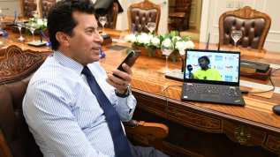 وزير الرياضة يهنيء منتخب الشباب تحت ٢٠ سنة  لكرة القدم بعد الفوز علي غانا والتأهل للمونديال