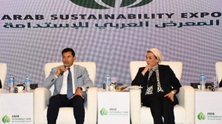 وزيرا الشباب والرياضة والبيئة يفتتحا المعرض العربي للاستدامة