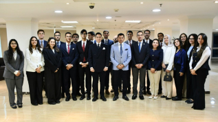 وزير الشباب والرياضة يجتمع بمنتسبي برنامج الدبلوماسية الشبابية