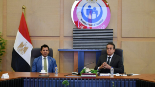 وزيرا الصحة والشباب يعقدان لقاءً موسعًا مع لجنة الصحة بنموذج محاكاة مجلس الشيوخ
