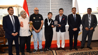 وزير الشباب والرياضة يستقبل بطل العالم في الشطرنج عبدالرحمن سامح بمقر الوزارة بالعاصمة الإدارية