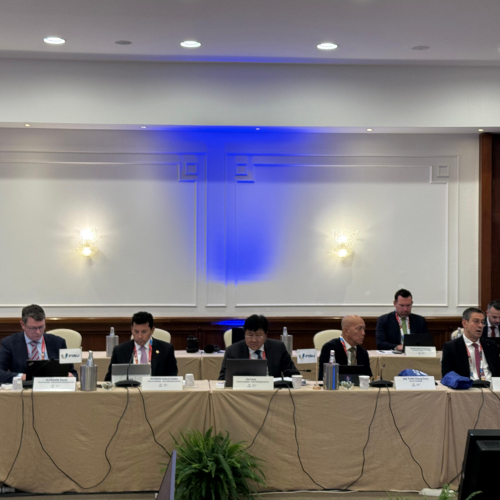 El Ministro de Juventud y Deportes participa en las reuniones del comité ejecutivo de la Federación Internacional de Deporte Universitario en Turín, Italia.