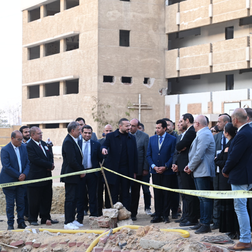 وزير الرياضة ومحافظ القاهرة يتفقدان الأعمال الإنشائية بالمدرسة الأوليمبية الدولية