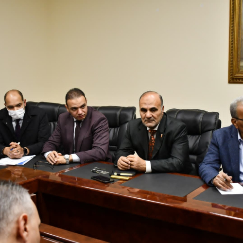صبحى يلتقي اللجنة العلمية الاستشارية العليا للوزارة لمناقشة خطة العمل خلال الفترة المقبلة