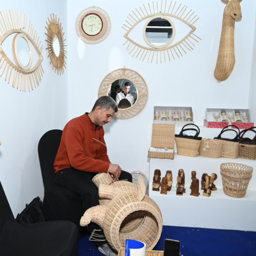 El Ministro de Juventud y Deportes inaugura la segunda edición de la feria "Business Ya Shabab"