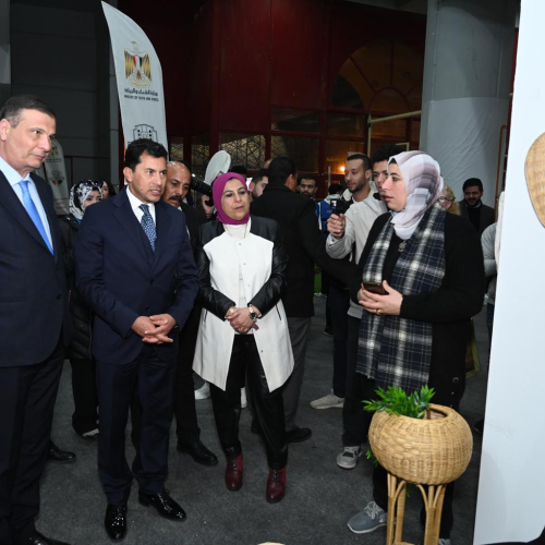El Ministro de Juventud y Deportes inaugura la segunda edición de la feria "Business Ya Shabab"