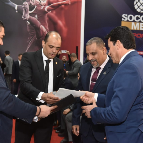 بالصور . . وزير الشباب والرياضة يدشن المنصه الوطنية الرياضية للخدمات الرقمية