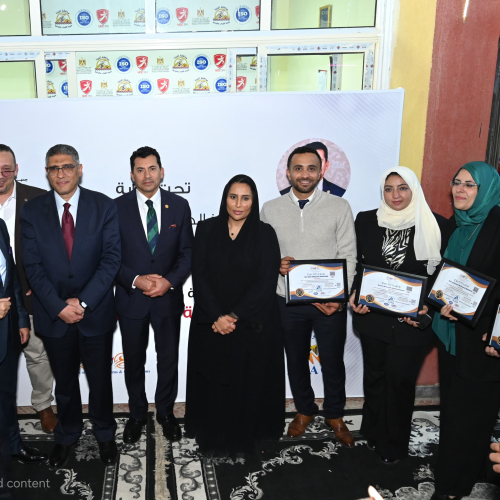 د أشرف صبحي يتسلم شهادة الأيزو لمركز التنمية الشبابية بالشيخ زايد