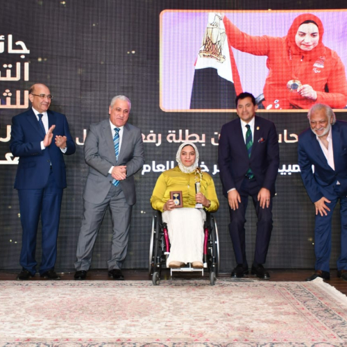 El Ministro de Deportes asiste a la entrega de los Premios Al-Ahram a la Cultura Deportiva