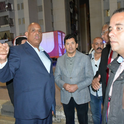 وزير الرياضة يتفقد الأعمال التطويرية والإنشائية بحمام سباحة نصف أوليمبي بمركز التنمية الشبابية بالأسمرات