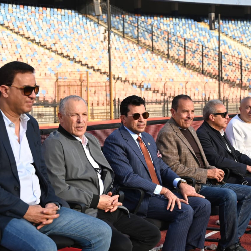 وزير الشباب والرياضة يشهد المران الأخير لمنتخب مصر قبل السفر إلى المغرب لمواجهة إثيوبيا في تصفيات كأس العالم