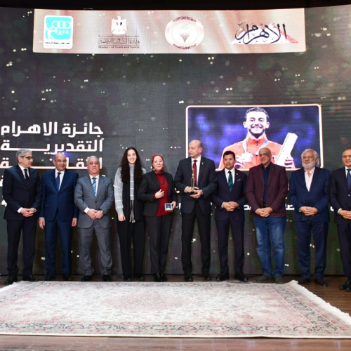 بالصور .. وزير الشباب و الرياضة يشهد حفل توزيع جوائز الأهرام التقديرية للثقافة الرياضية