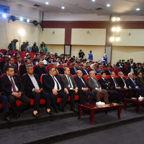 El Ministro de Deportes asiste a la entrega de los Premios Al-Ahram a la Cultura Deportiva