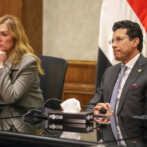 وزير الشباب والرياضة يلتقي المدير التنفيذي للأكاديمية الوطنية للتدريب لبحث التعاون المشترك..