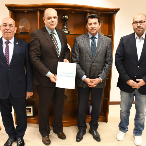 وزير الشباب والرياضة ورئيس اللجنة الاولمبية يكرم أبطال منتخبات الكاراتيه بعد التتويج في بطولات العالم والدوري العالمي