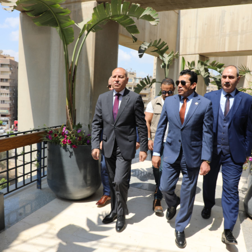 وزير الشباب  ومحافظ القاهرة يتفقدان بدء إنشاء ممشى رياضي بمدينة نصر