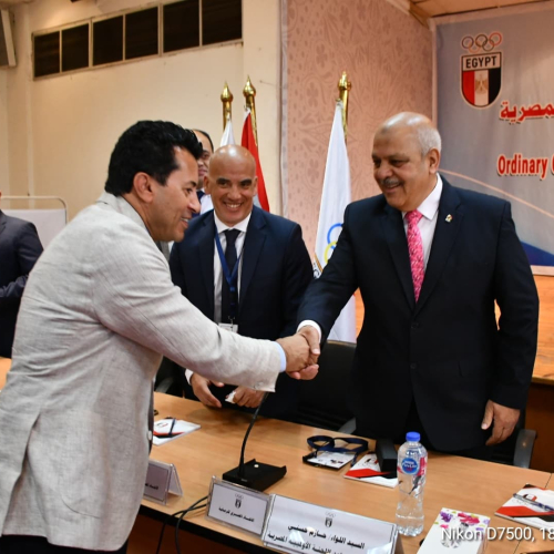 وزير الرياضة ورئيس اللجنة الأولمبية يلتقون رؤساء الاتحادات الرياضية لمتابعة خطط العمل المستقبلية
