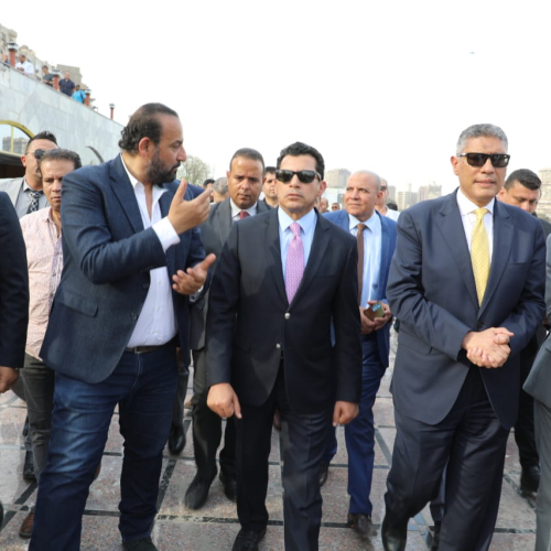 وزير الرياضة ومحافظ الجيزة يفتتحان ملاعب نادي الصحفيين النهري