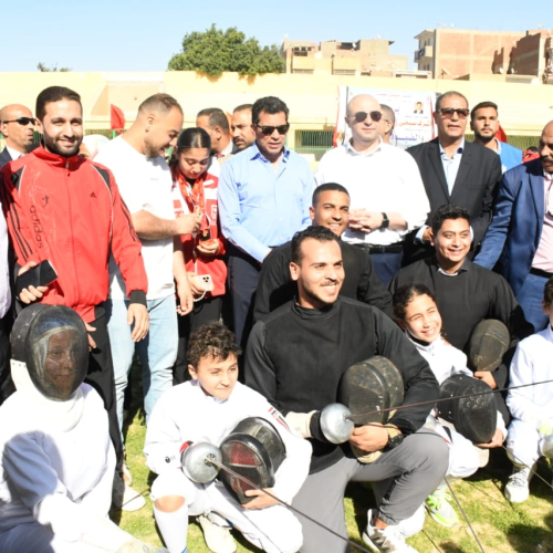 وزير الشباب ومحافظ بني سويف يفتتحا مبنيين للخدمات والأنشطة وملعب خماسي بمركز شباب دنديل ونادي الشبان المسلمين