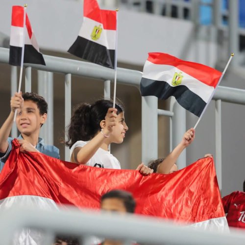 وزير الرياضة يؤازر منتخب مصر ويهنئهم بالتأهل لربع نهائي بطولة كأس الامم الافريقية للشباب