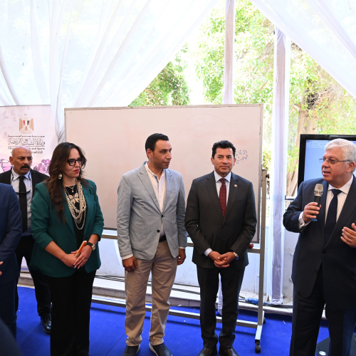 وزيرا الشباب والرياضة والتعليم العالي يتفقدان برنامج "اعرف نفسك" بمشاركة 200 شاب وفتاة