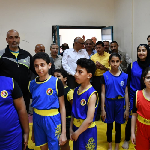 وزير الشباب والرياضة ومحافظ القليوبية يتفقدان مركز التنمية الشبابية بالعبور ويعلنان افتتاح الملعب الرئيسي
