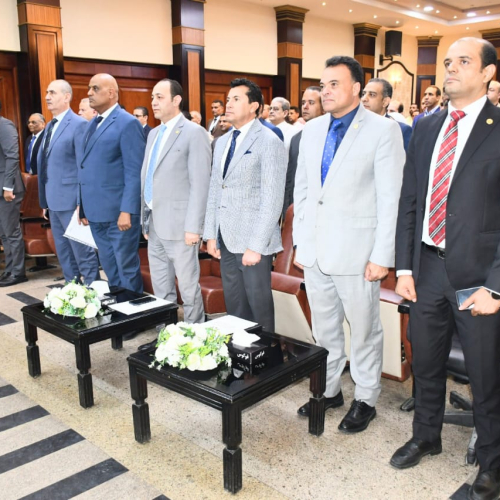 وزير الشباب والرياضة يشهد انطلاق الملتقى الأول لمنسقي تراخيص شركات الخدمات الرياضية بالتعليم المدني