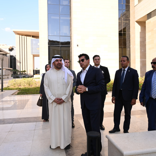 وزير الشباب والرياضة يلتقي المدير التنفيذي لمؤسسة محمد بن راشد آل مكتوم للمعرفة