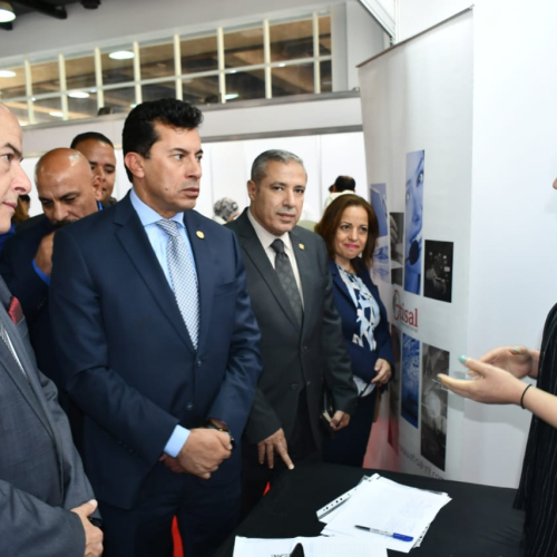 وزير الشباب يفتتح ملتقي " توظيف مصر