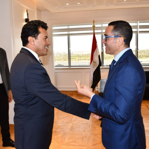 في اجتماع مشترك بين وزارتي الشباب والاستثمار... بحث فرص الاستثمار الرياضي وتكامل الجهود لدعم الاقتصاد الوطني