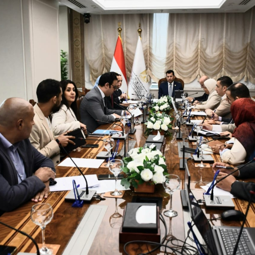 وزير الشباب يبحث مع ممثل صندوق الأمم المتحدة للسكان عددًا من ملفات العمل المشتركة