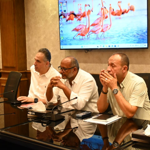 إقبال كثيف علي المزايدة الخاصة بحق الاستغلال الإعلاني للمساحات الإعلانية بمركز التنمية الشبابية الجزيرة "١"