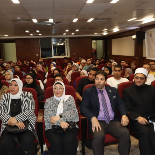 الشباب والرياضة تنفذ ثالث محطات برنامج مواجهة الإلحاد الإلكتروني في المركز الأوليمبي بالمعادي