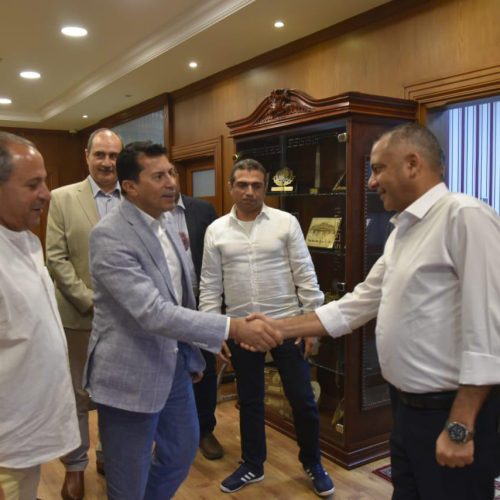 وزير الشباب ومحافظ بورسعيد يتفقدا مشروع استاد بورسعيد الرياضي الجديد