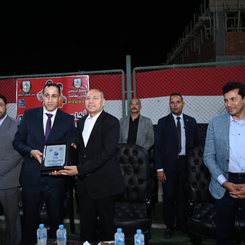 وزير الشباب  ومحافظ القاهرة يفتتحان عدداً من المجمعات الرياضية المتطورة بنظام حق الانتفاع في مناطق الأندلس والبستان وزهرة العاصمة