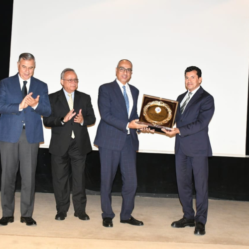 وزير الشباب والرياضة ومحافظ الإسكندرية يشهدان انطلاق شعلة اليوم الرياضي العربي الأول وندوة ثقافية بمكتبة الإسكندرية