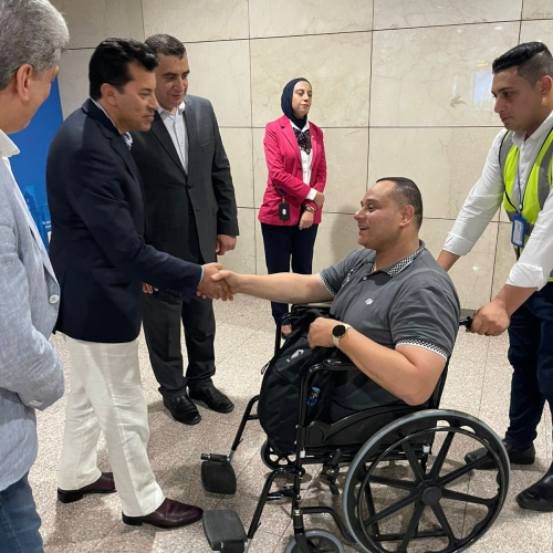 بالصور .. وزير الشباب والرياضة يستقبل أبطال منتخب الكرة الطائرة البارالمبي بعد التتويج ببطولة إفريقيا