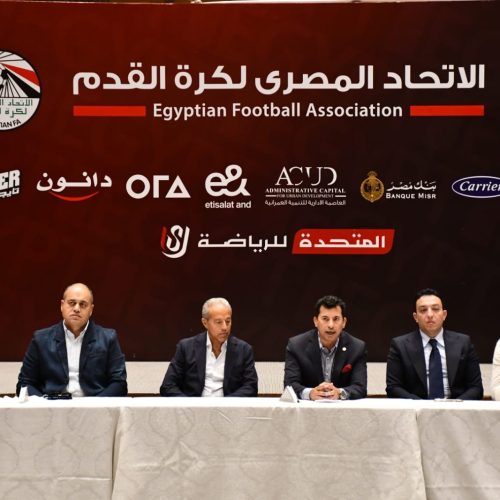 وزير الشباب والرياضة يزور معسكر منتخب ١٧ سنة ويطمئن على استعداداته لكأس العالم