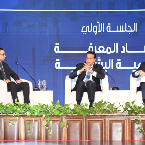 وزير الشباب والرياضة يشهد افتتاح النسخة الرابعة من "ملتقى شباب المعرفة" بجامعة القاهرة