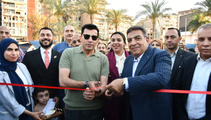 وزير الشباب والرياضة ومحافظ الدقهلية يفتتحان الممشي الجديد والتراس الاجتماعي علي النيل بنادي الحوار