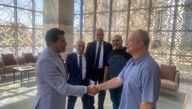 وزير الشباب والرياضة يلتقي رئيس اتحاد رفع الأثقال والمدير الفني الجديد للمنتخب المصري