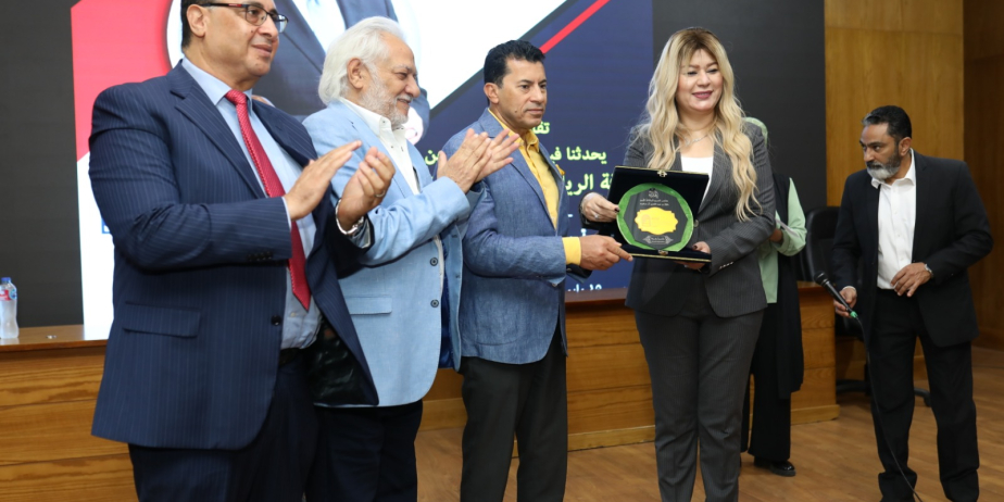 صبحى فى ندوة بالجامعه العربية المفتوحه : الرياضه والثقافة والفن عناصر بناء الإنسان