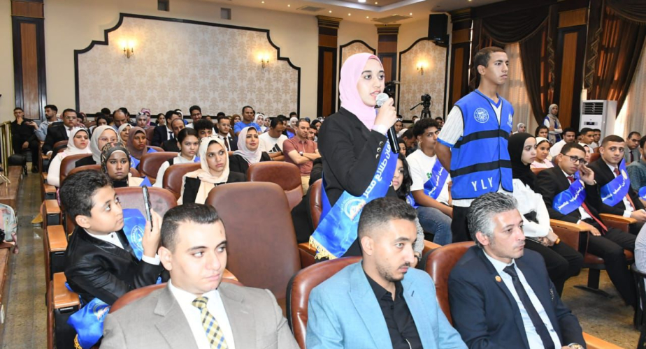 وزير الشباب والرياضة ومساعد وزير الخارجية يشهدا لقاء حواري مع الشباب تحت شعار “مع الشباب حقائق وأرقام” مصر ودول الجوار