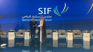 وزير الرياضة يلتقي مسؤولي شركة لجام العالمية لبحث فرص التعاون في مصر